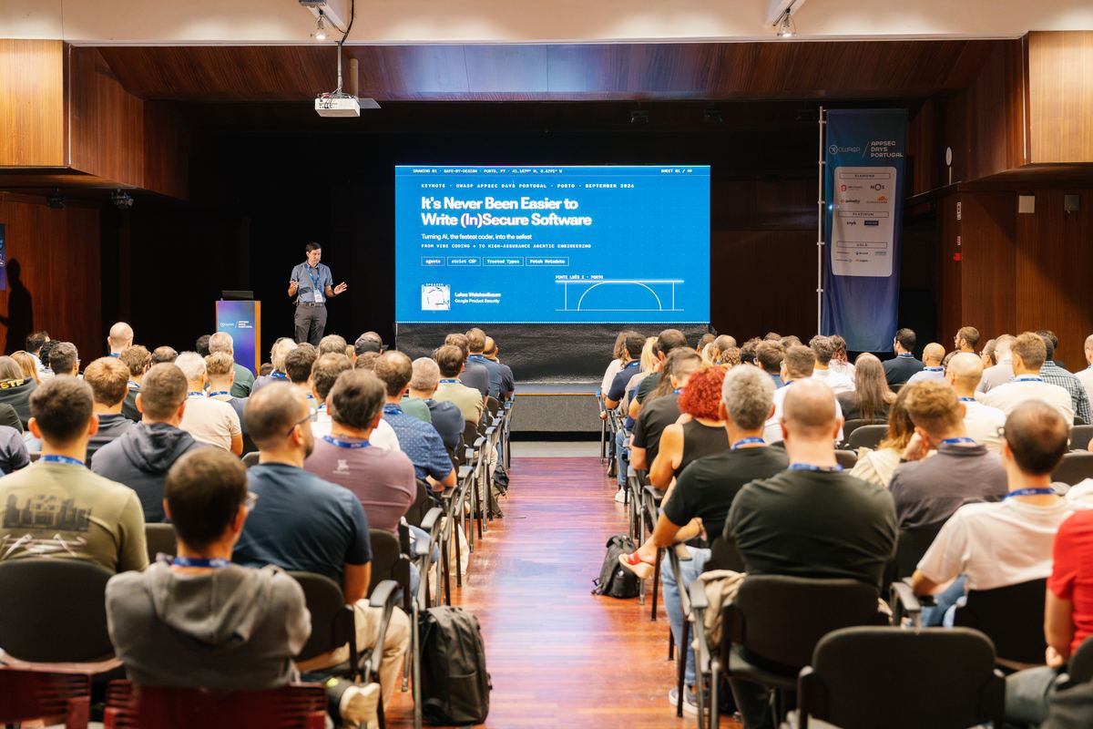 A session in the main auditorium